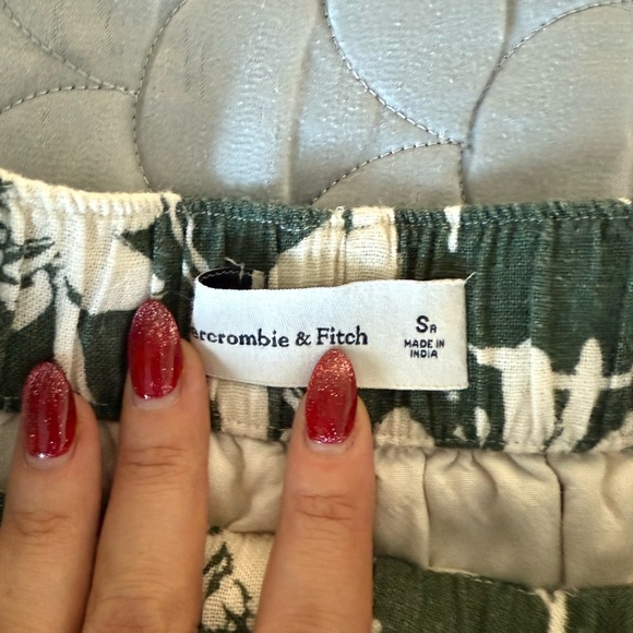 Abercrombie & Fitch Green Floral Linen Pull-On Pants Size S - Picture 2 of 3